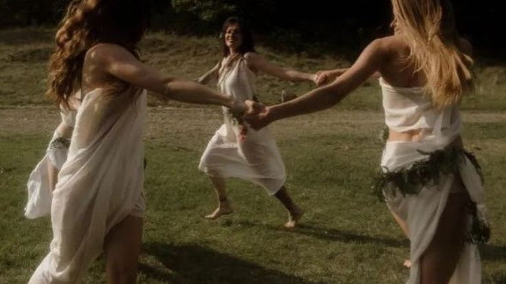 5 Ways to Embody Your Divine Feminine Energy