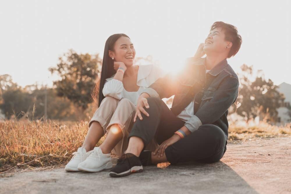 Girl Meets Girl: Advice For Women Looking To Ask Out Other Women