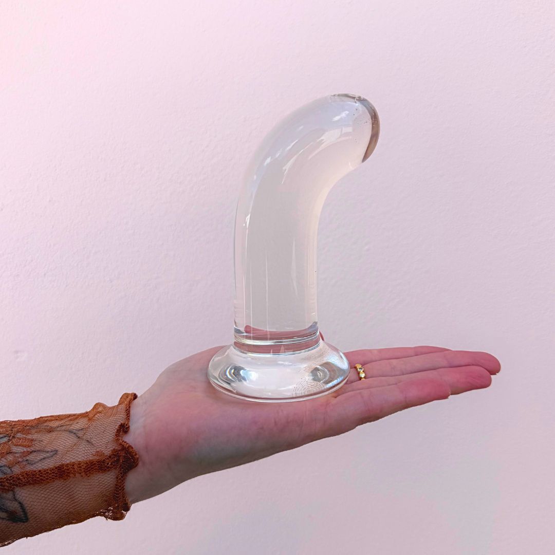 The Peggy - Flat Base Glass Dildo