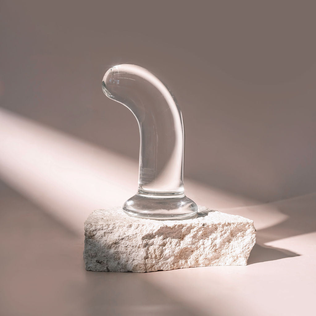 The Peggy - Flat Base Glass Dildo